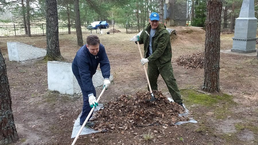 Республиканский субботник 2024 в беларуси когда. Республиканский субботник. Субботник Беларусь. Субботник 2024. Субботники поселок Белоруссия.